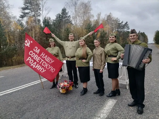 Жители Октябрьского района присоединились к автопробегу в рамках республиканской акции «Символ единства»