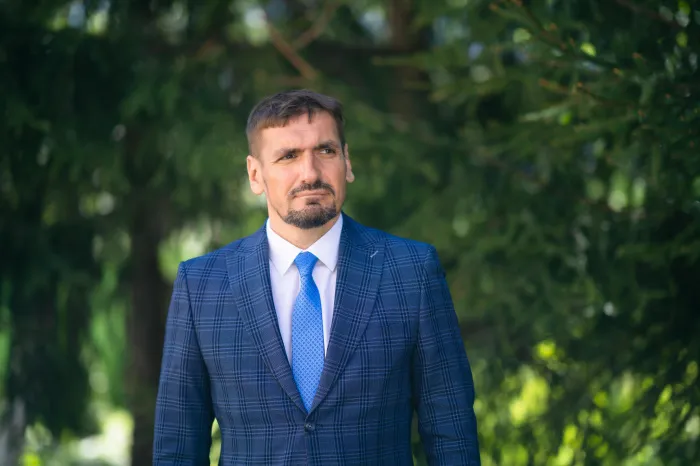 3 литра пота, 3700 килокалорий, сила воли и преодоление себя: как замначальника управления спорта Александр Асташонок пробежал марафон