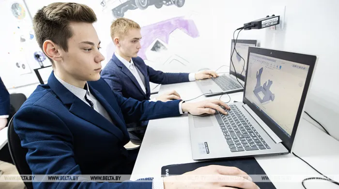 Около 350 команд поборются за выход в финал чемпионата по интеллектуальным играм среди школьников