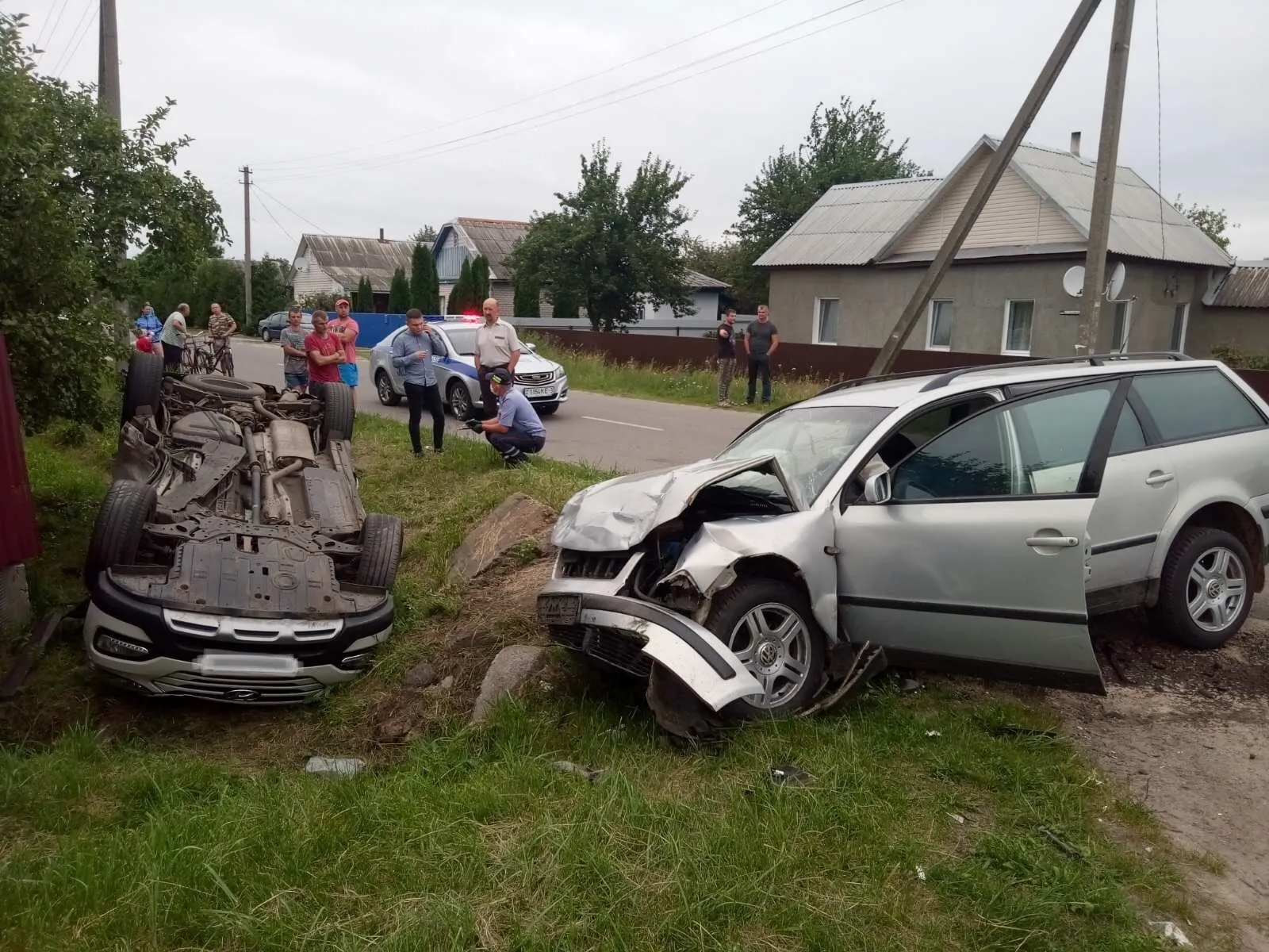 В Калинковичах при столкновении двух иномарок пострадало три человека