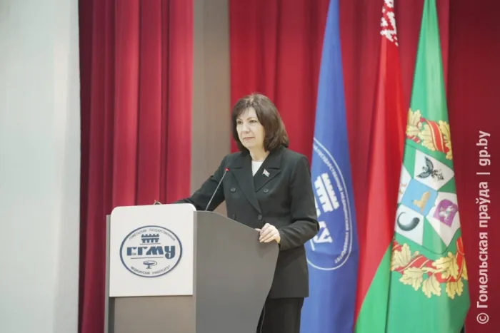 Нужно жить по законам, другого не дано: председатель Совета Республики Наталья Кочанова встретилась со студентами и преподавателями Гомельского медуниверситета