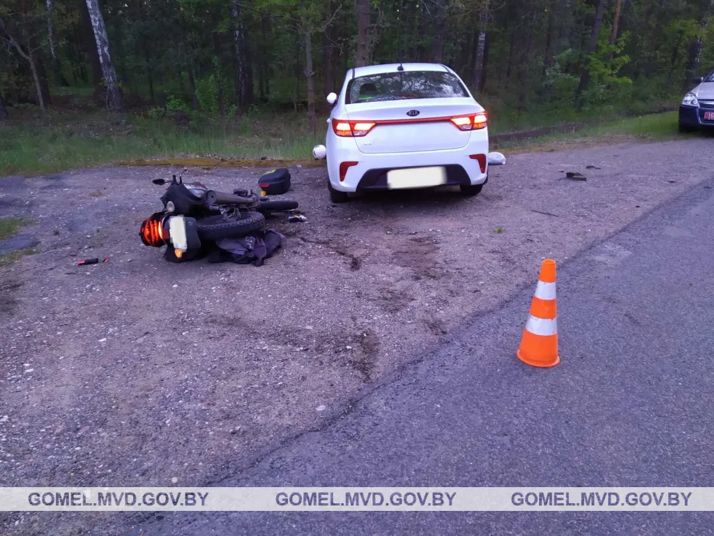 В Светлогорском районе произошло ДТП. Женщина-мотоциклист в больнице