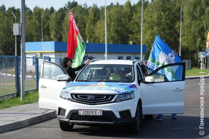 Фотофакт: массовый автопробег "В единстве народа – сила страны"