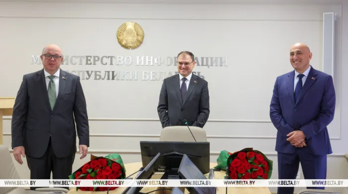 Каранкевич представил нового министра информации коллективу ведомства