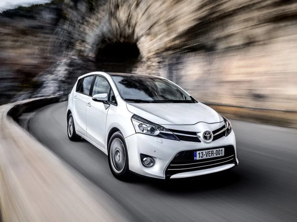 Первое место в рейтинге надежности автомобилей досталось Toyota