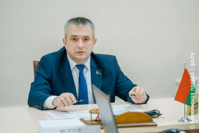 Зачем нам нахлебники с соседней улицы? Губернатор Иван Крупко провел прием граждан в Гомеле