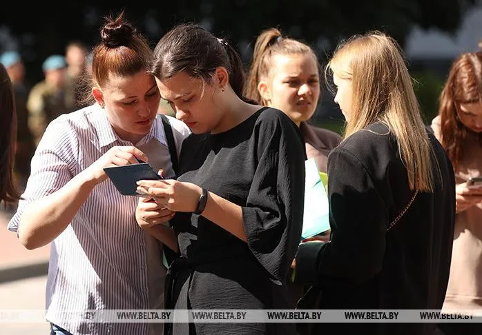 В вузах Беларуси начинаются внутренние вступительные испытания