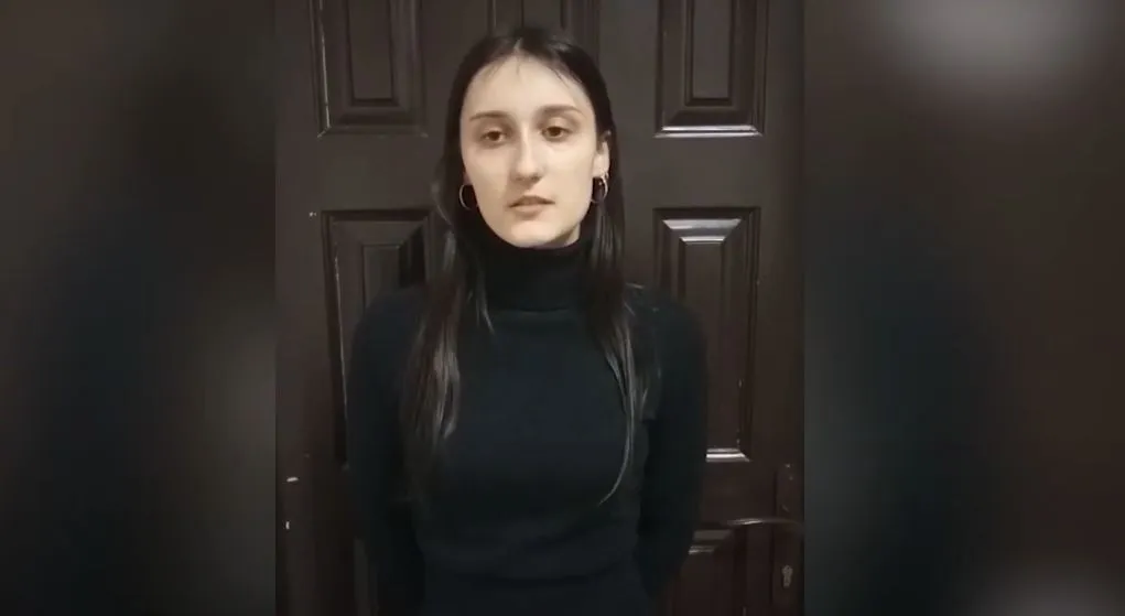 Администратор дворовых чатов из Гомеля после официального предупреждения сбежала в Украину