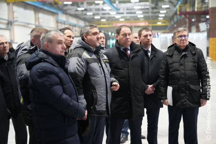 Модернизация и импортозамещение: переориентацию производства на гомельском ЗЛиНе изучил премьер-министр Беларуси
