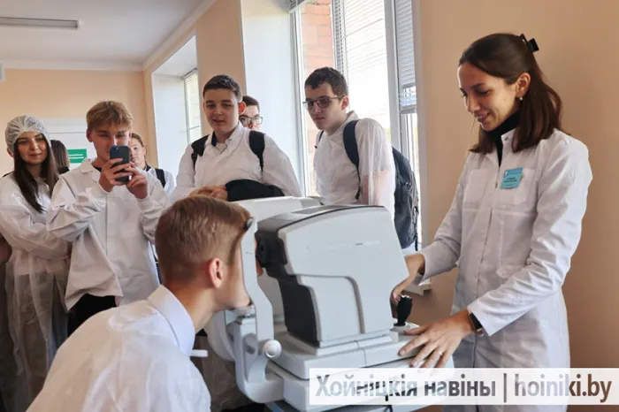 Будущие медики познакомились с работой Хойникской районной больницы