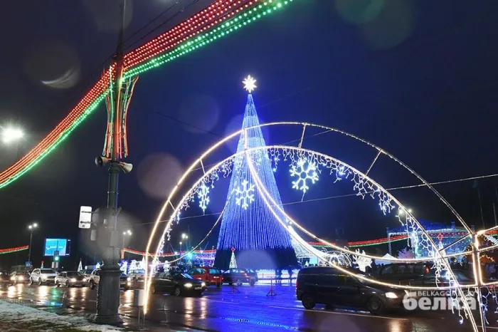 В Гомеле временно изменено движение транспорта по площади Ленина