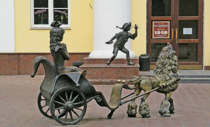 Украшение нашего города: где в Гомеле можно увидеть воспетые историей женские имена и образы