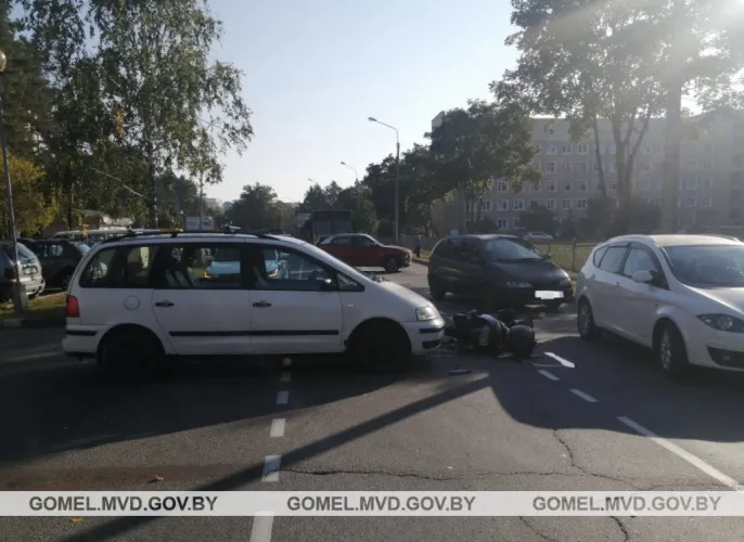 В Гомеле Фольксваген сбил мотоциклиста