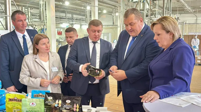 Калинковичский молочный комбинат запустил новую линию по производству конфет из сухого молока