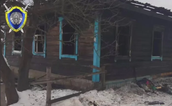 В Житковичах на пожаре погибло двое детей. Следователи проводят проверку