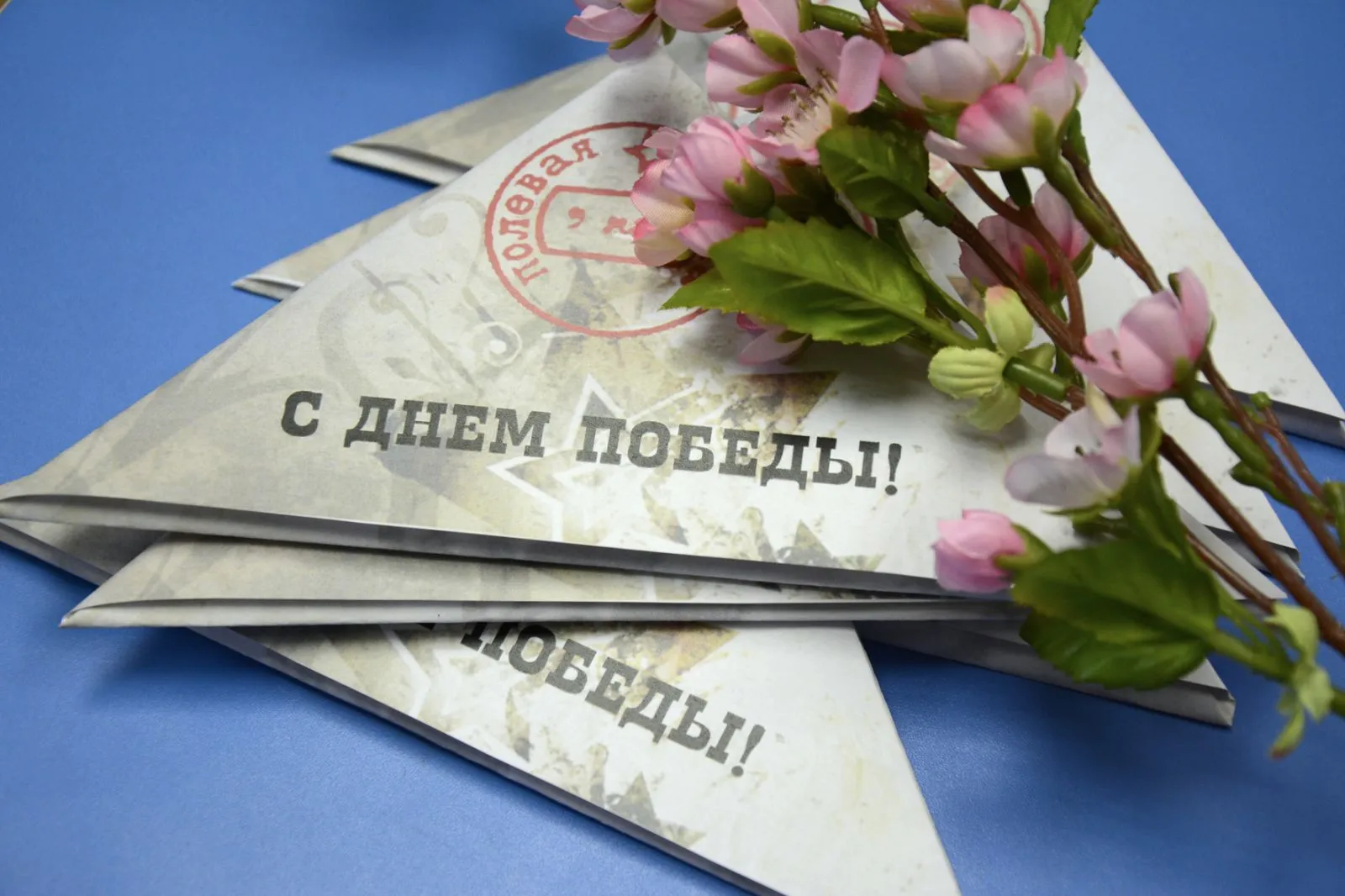 В Гомеле проходит выставка-инсталляция «Треугольник Победы»