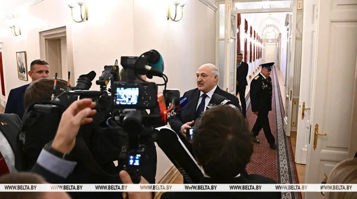 Лукашенко вместе с Путиным заслушал доклад Генерального штаба Вооруженных Сил РФ
