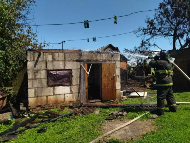 В Рогачевском районе на пожаре травмирован ребенок