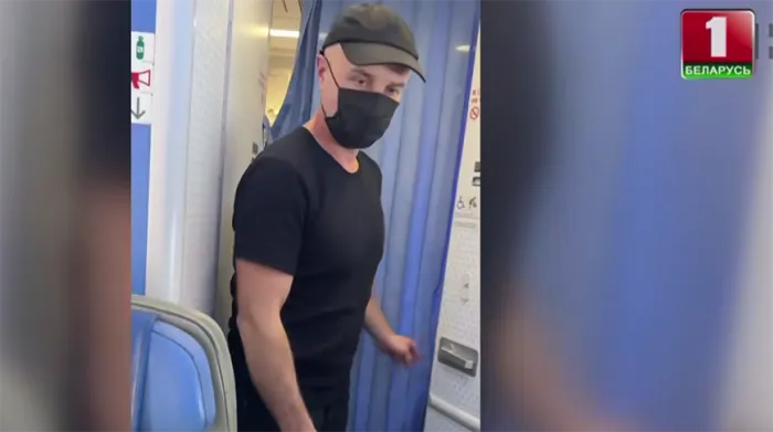 В Беларусь доставили двоих обвиняемых, планировавших силовое свержение власти