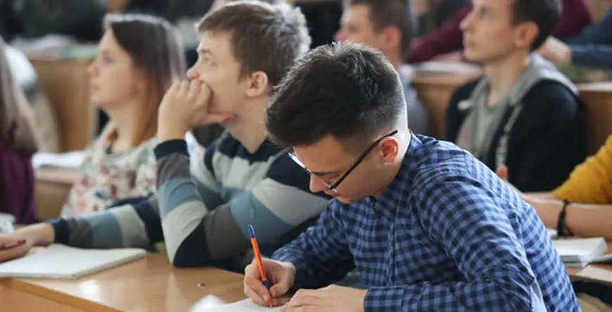 В Беларуси предлагается ввести новые льготы для одаренной молодежи при поступлении в вузы