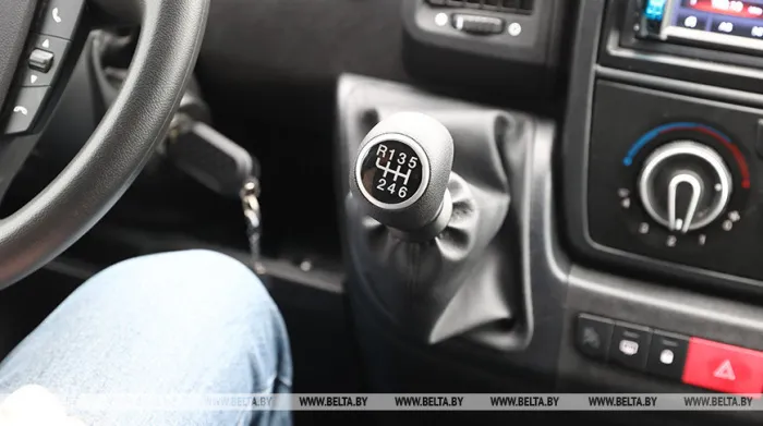 МВД напоминает о необходимости "переобуть" авто и перейти на зимний стиль вождения
