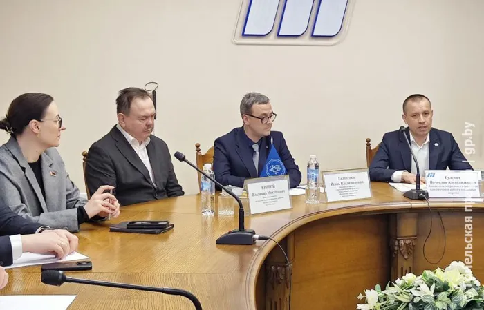 В Гомеле за круглым столом обсудили транспортную безопасность для людей с ограниченными возможностями