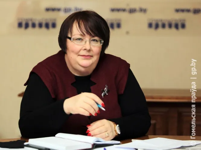 17 июня на прямой линии «Гомельскай праўды» заместитель председателя комитета по труду, занятости и социальной защите облисполкома Татьяна Кулеш