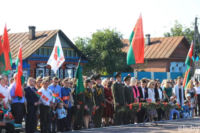 В Ветке прошел митинг, посвященный 80-й годовщине освобождения от немецко-фашистских захватчиков