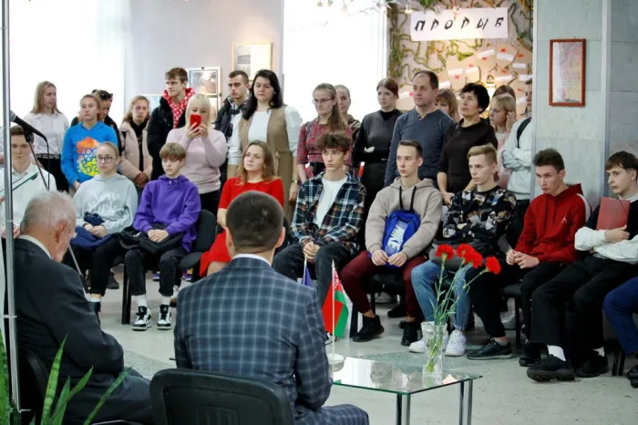 Выставка «Память народа в надежных руках молодых» открылась в ГГУ имени Ф. Скорины