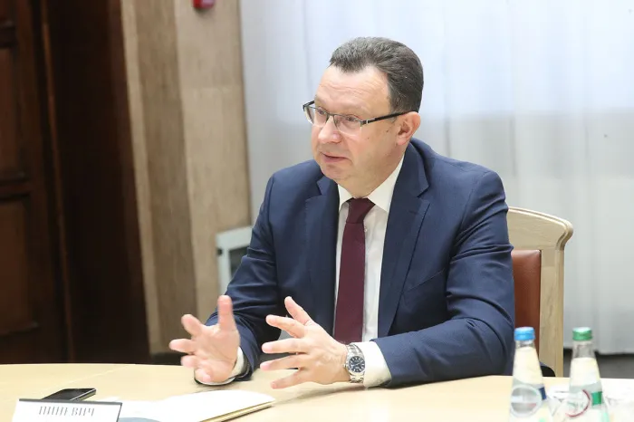Министр здравоохранения — об уроках пандемии, зарплатах врачей, «деле травматологов» и частных медцентрах