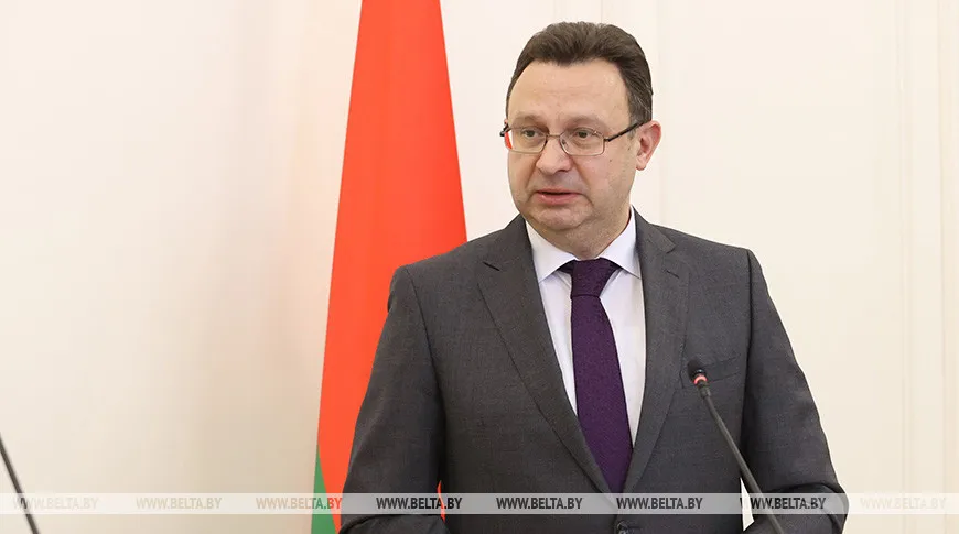 Минздрав ожидает третью волну COVID-19 менее интенсивной, но многое зависит от новых штаммов