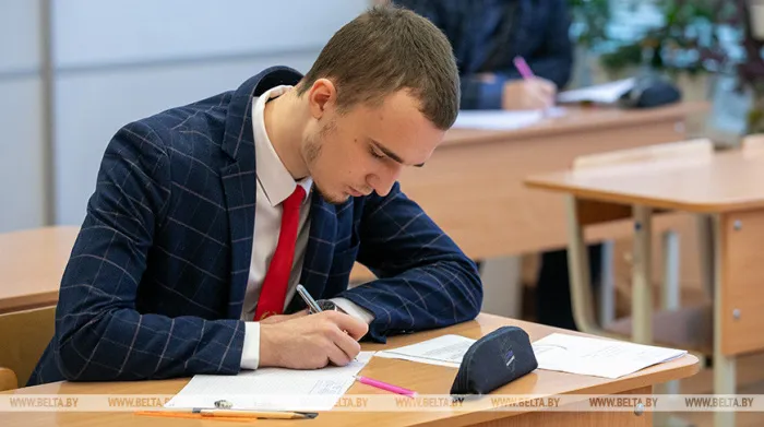 Выпускные централизованные экзамены планируется провести 14 и 21 мая