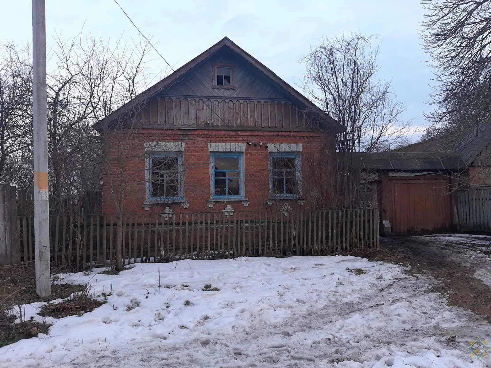 На пожаре в Добрушском районе травмирован мужчина