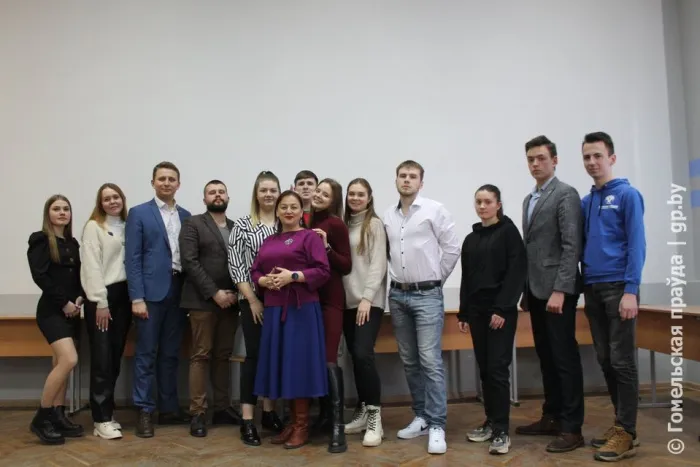 В Гомеле стартовала образовательная программа для молодежи «Юни-SMART»