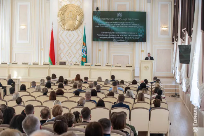 Наши ценности понятны. В Гомеле прошел семинар для идеологического актива с участием депутата Александра Шпаковского