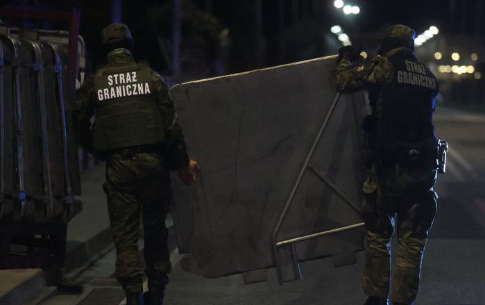 Зачем Польша закрывала границу с Беларусью и как она проиграла экономическую войну сама себе?