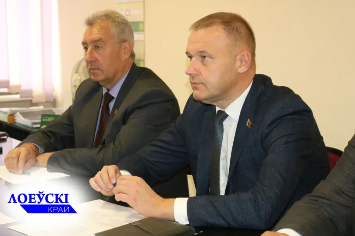 Председатель Лоевского райисполкома встретился с коллективом «Лоевстройматериалы» в Единый день информирования