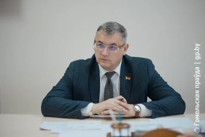 Деревья, пеня и дороги: заместитель председателя облисполкома Андрей Барановский провел прием граждан 