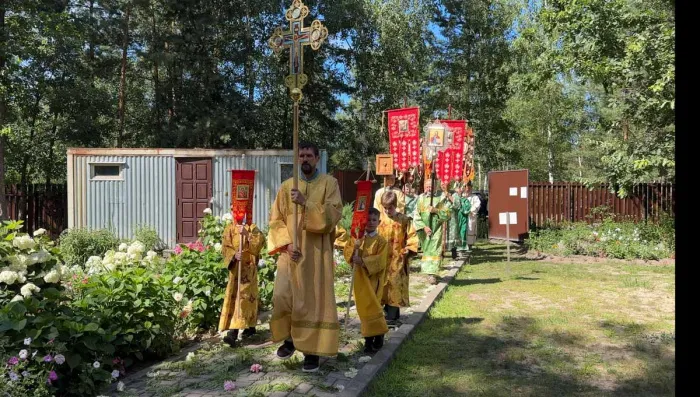 Крестный ход "За сохранение семейных ценностей" прошел в Гомельской епархии