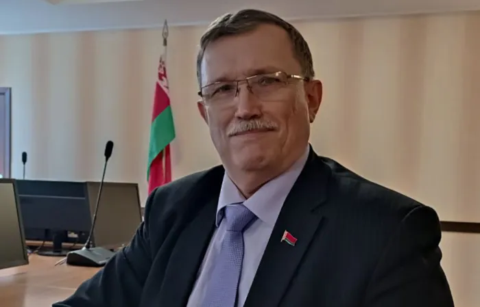 Инженер-конструктор из Гомеля написал стихи, которые неожиданно стали музыкальным приглашением на выборы