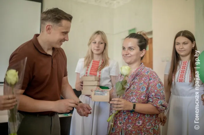 Родные символы с пеленок: Гомель присоединился к республиканскому проекту «Падарунак для немаўляці»