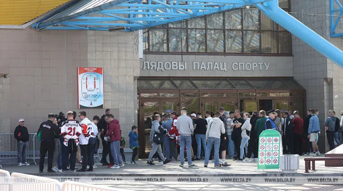 Праздник хоккея в Гродно: через несколько часов станет известен чемпион Беларуси