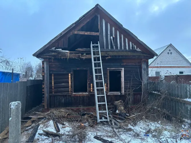 В Гомельском районе из-за курения на пожаре погиб хозяин дома