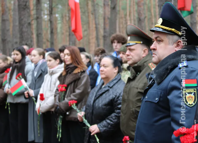 В Ветковском районе перезахоронили останки мирных жителей, погибших от рук фашистов