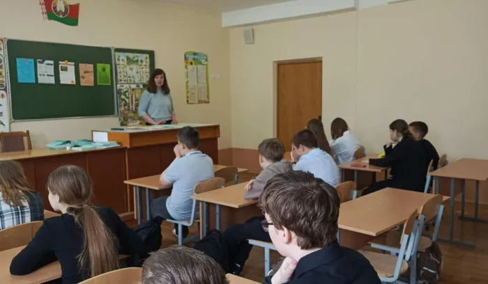 Лето без риска: гомельским школьникам напомнили правила безопасных каникул