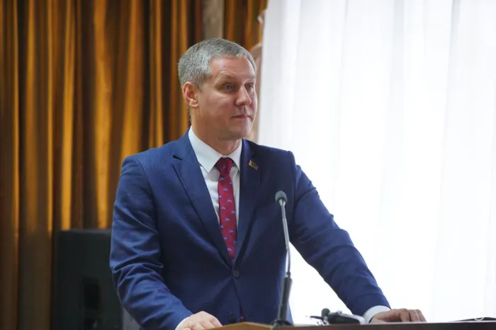 Руслан Пархамович: выходить из Лоевского педколледжа неспециалистами просто стыдно
