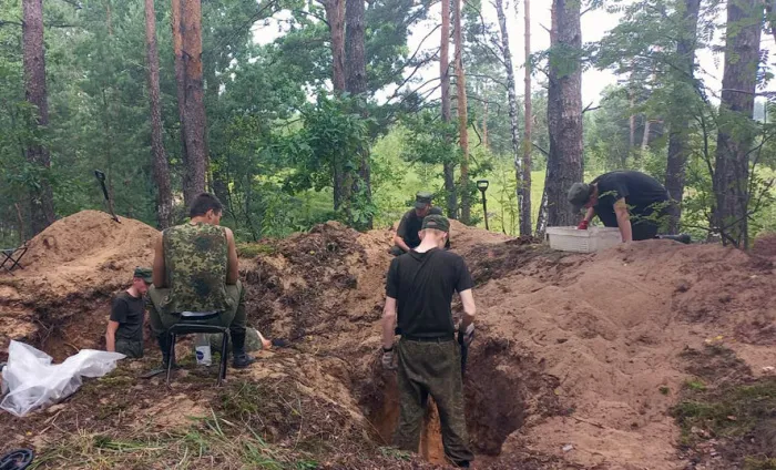 В Светлогорском районе в ходе раскопок ранее неизвестного места захоронения обнаружены останки не менее 44 расстрелянных в войну мирных граждан