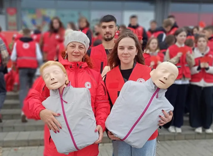В Гомеле во Всемирный день перезапуска сердца провели необычный флешмоб