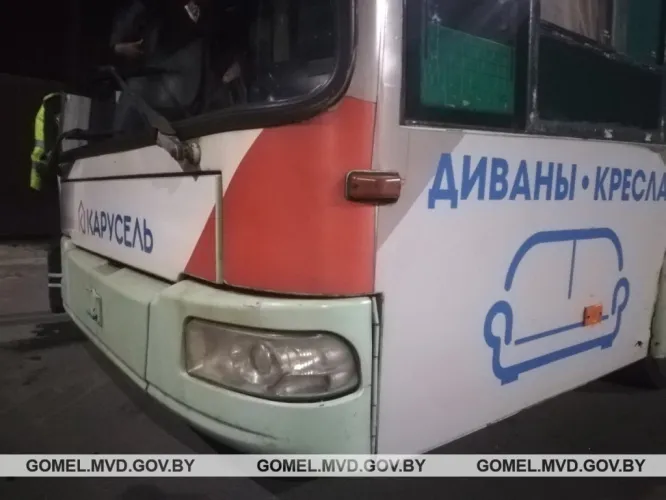 ДТП в Гомеле: в салоне троллейбуса упала женщина