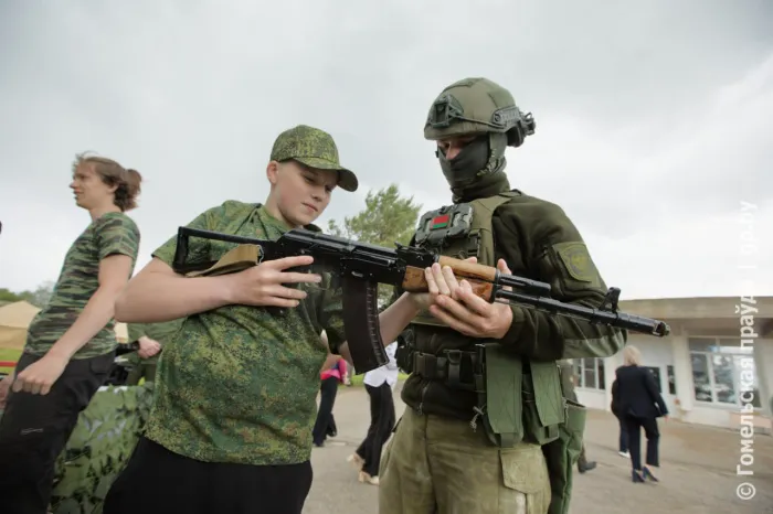 В Рогачевском районе стартовали учебно-полевые сборы «Защитник Отечества»